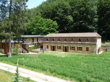 Aire de pique-nique de la Barde La Coquille