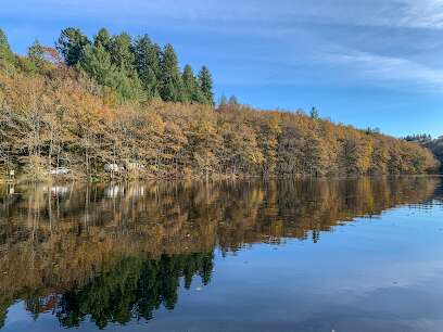 Mises à l'eau et Pêche sur le lac de barrage de l'Artige