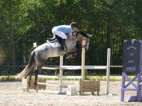 Equitation, balades - Ecuries d'S'Poir