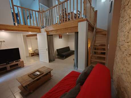 APPARTEMENT À LAMALOU-LES-BAINS POUR 2 PERSONNES AVEC TERRASSE, PARKING ET WI-FI