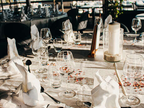 LE YACHT CLUB RESTAURANT