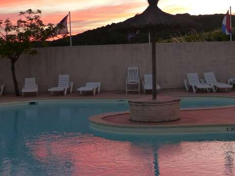 BAR A THONGUE - CAMPING LES MELIAS