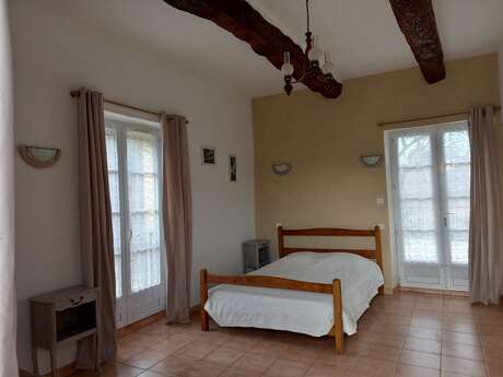 DOMAINE DE PELISSOLS CHAMBRE COQUELICOT