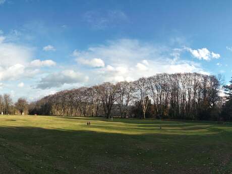 GOLF & GUINGUETTE CAZILHAC