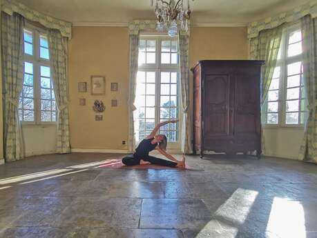 YOGA AND WINE AU CHÂTEAU DE L'ENGARRAN YOGA AND WINE AU CHÂTEAU DE L'ENGARRAN