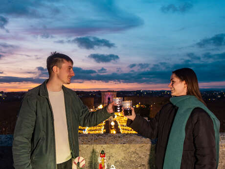 NOËL AU SOMMET : VIN CHAUD SUR L’ARC DE TRIOMPHE                                                                                   "