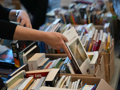 GRANDE BRADERIE DE LIVRES DE LA MÉDIATHEQUE DÉPARTEMENTALE