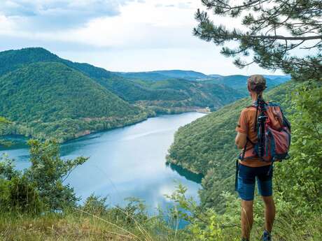 SENTIER DES 2 LACS : DE CEILHES À LA BAIE DES VAILHÉS - GR® DE PAYS ENTRE DEUX LACS AVÈNE – SALAGOU