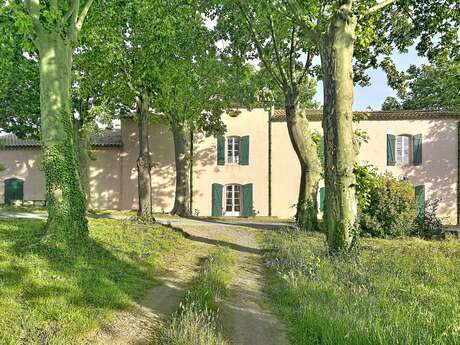 MAISON D'HÔTES CHÂTEAU DU PRIEURÉ DES MOURGUES