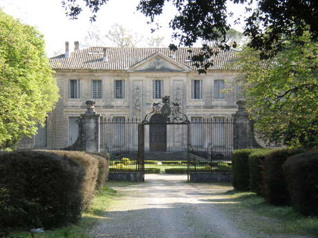 CHÂTEAU DE LA PISCINE