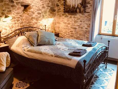 CHEZ LES AMIS CHAMBRE SYRAH