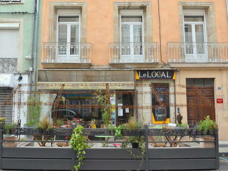 LE LOCAL