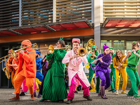 EXPOSITION : SPECTACLES DE RUE