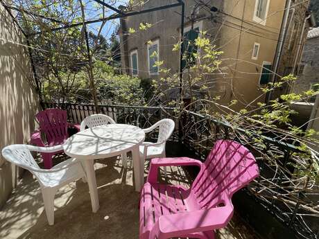 BOUSQUET ROBERT - F2 ROSE - LE VILLAGE D'AVENE