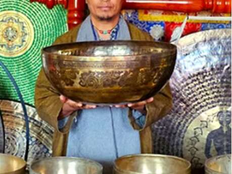 ATELIER : FORMATION : "L'ART DE LA GUÉRISON PAR LA VIBRATION DES BOLS CHANTANTS PAR PASANG LAMA