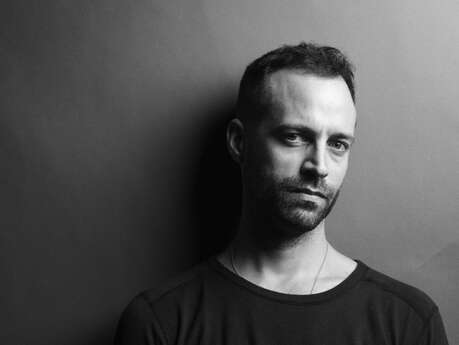 BENJAMIN MILLEPIED  DU BOUT DES LÈVRES