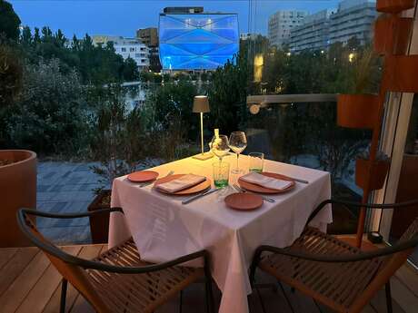 LATTARA BRASSERIE CHIC
