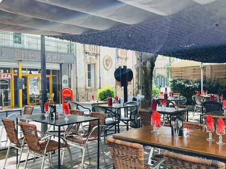 CÔTÉ BRASSERIE