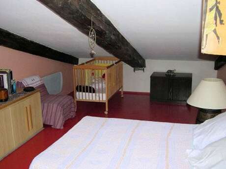 LE GRENIER DU PARC "CHAMBRE CATHARES"