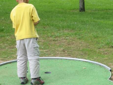 MINI GOLF