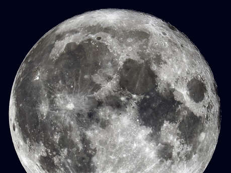 ASTRONOMIE : OBSERVEZ LA LUNE, JUPITER… AU TÉLESCOPE !