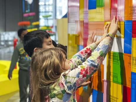 MILLE FORMES - CENTRE D'INITIATION À L'ART POUR LES 0-6 ANS