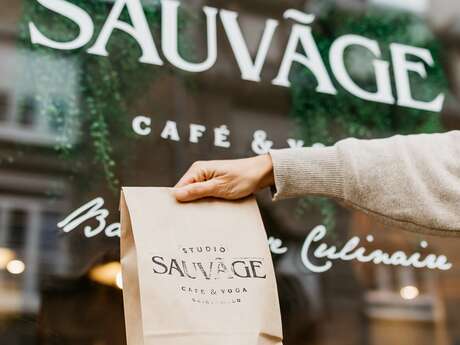 Yoga, brunch & marché des créateurs