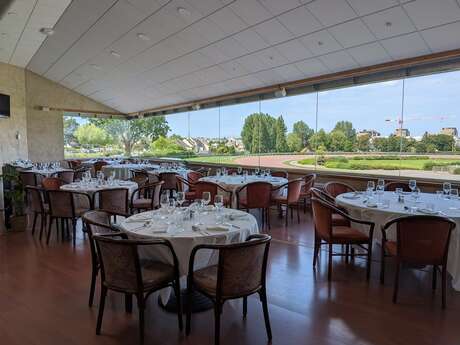 Le Yearling - Restaurant panoramique de l'hippodrome de Saint-Malo