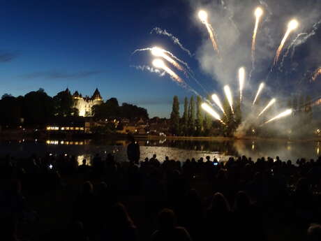Feu d'artifice à Combourg