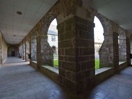 L'abbaye Saint-Jacques