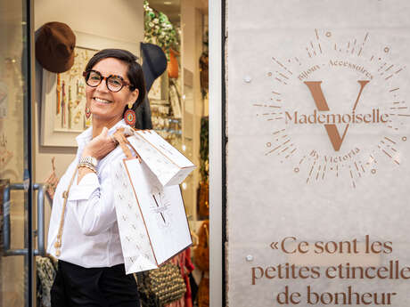 Mademoiselle V by Victoria