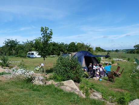 Accueil Camping-car - Entre Pierres et Collines