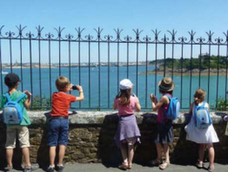 Visite-atelier : Relooking de cartes postales