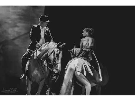 Spectacle La Forme d'un rêve, Libre tango au Théâtre Equestre de Bretagne Spectacle La Forme d'un rêve, Libre tango au Théâtre Equestre de Bretagne