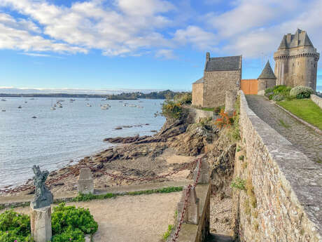 Balade urbaine à Saint-Malo : Les Sablons, la Cité d’Alet et le Port Solidor