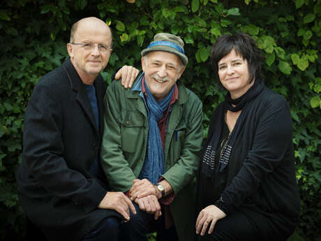 Guillaume de Chassy trio,  "Trenet en passant"