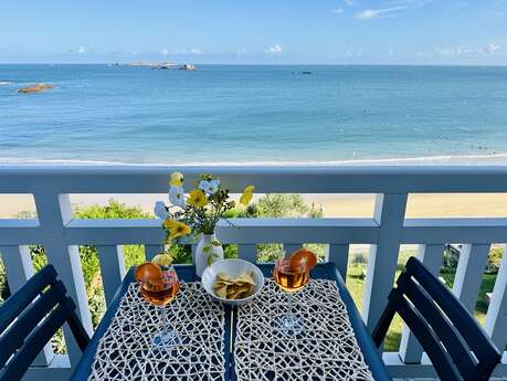 Hulbert Locations - Villa Rock Will - Appt Harbour