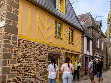 Journées Européenes du Patrimoine - Visite guidée de Bazouges-la-Pérouse, Petite Cité de Caractère
