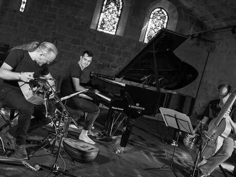Via Aeterna – Baptiste Bailly Trio