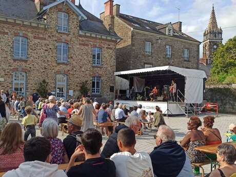 Marché d'été à Combourg