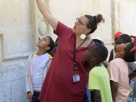Visite famille " Drôles de bêtes au château "
