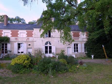Patrimoine à savourer dans le parc du château de Mosny à Saint-Martin-le-Beau