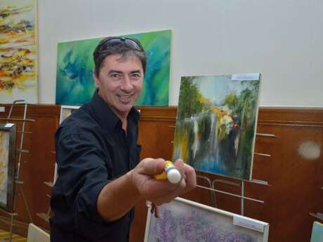 Exposition du peintre moldave cezar Secrieru