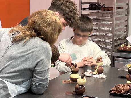 Animation chocolat : Ateliers Choco'Bonhomme pour les enfants