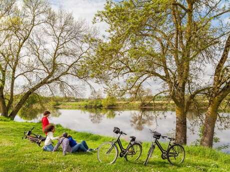 Balade à vélo en famille de Bléré à Chandon