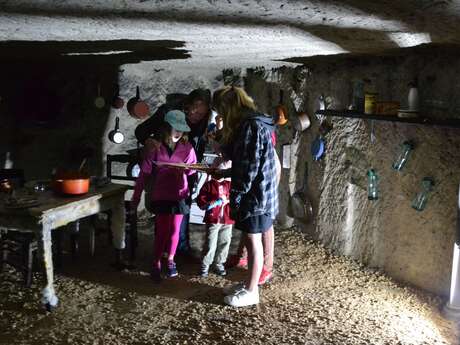 Chasse au trésor à Troglo Dégusto à Bourré