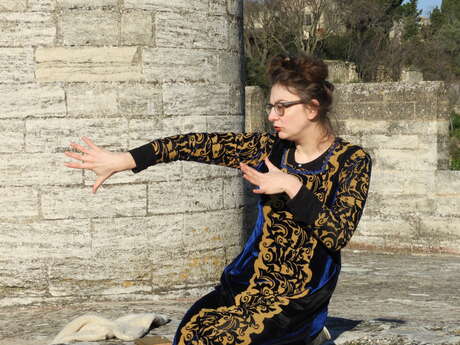 L'enlumineuse et le mystérieux manuscrit