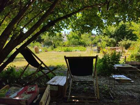 Patrimoine et savoir-faire : Reugny et le jardin du Brin de Folie