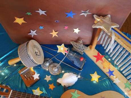 Comptines et chansons au Clair de Lune.  Compagnie Melia