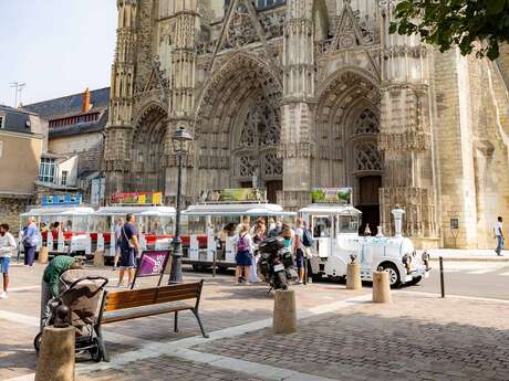 Petit train touristique de Tours